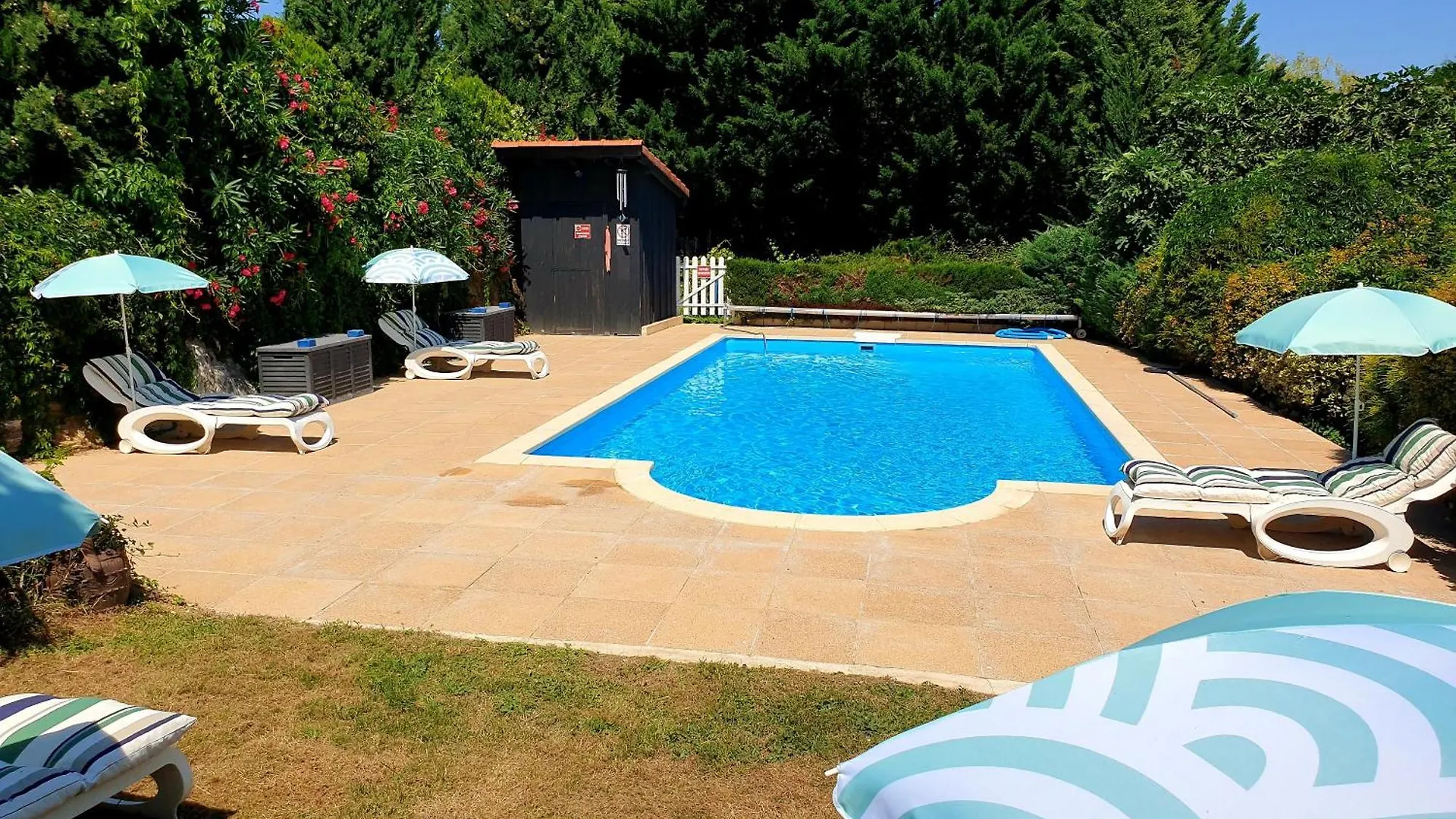 La Ferme De Jeanne Bed & Breakfast Saint-Girons  3*, Saint-Girons (Ariege)
