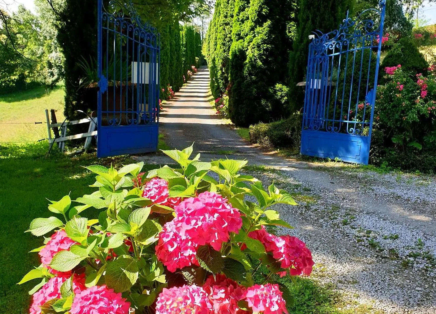 La Ferme De Jeanne Bed & Breakfast Saint-Girons   Saint-Girons (Ariege)
